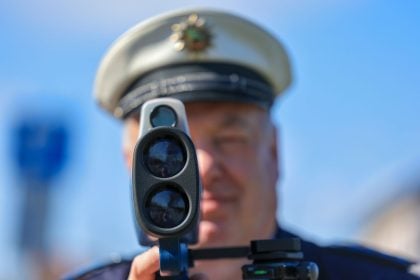 Blitzermarathon: Bremsen bringt meist nichts mehr – was Autofahrer zu beachten haben