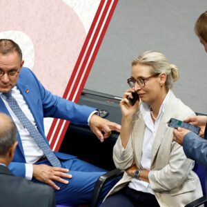 17. September: Ärger im Bundestag | Streit um Asyl | Trump in Großbritannien