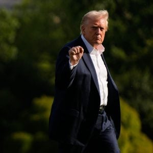 Trump sagt Treffen mit Xi ab – und kündigt 100 Prozent Extra-Zölle für China an
