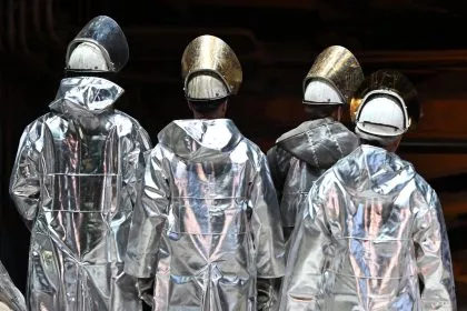 Stahl-Beschäftigte stimmen schmerzhafter Sanierung zu