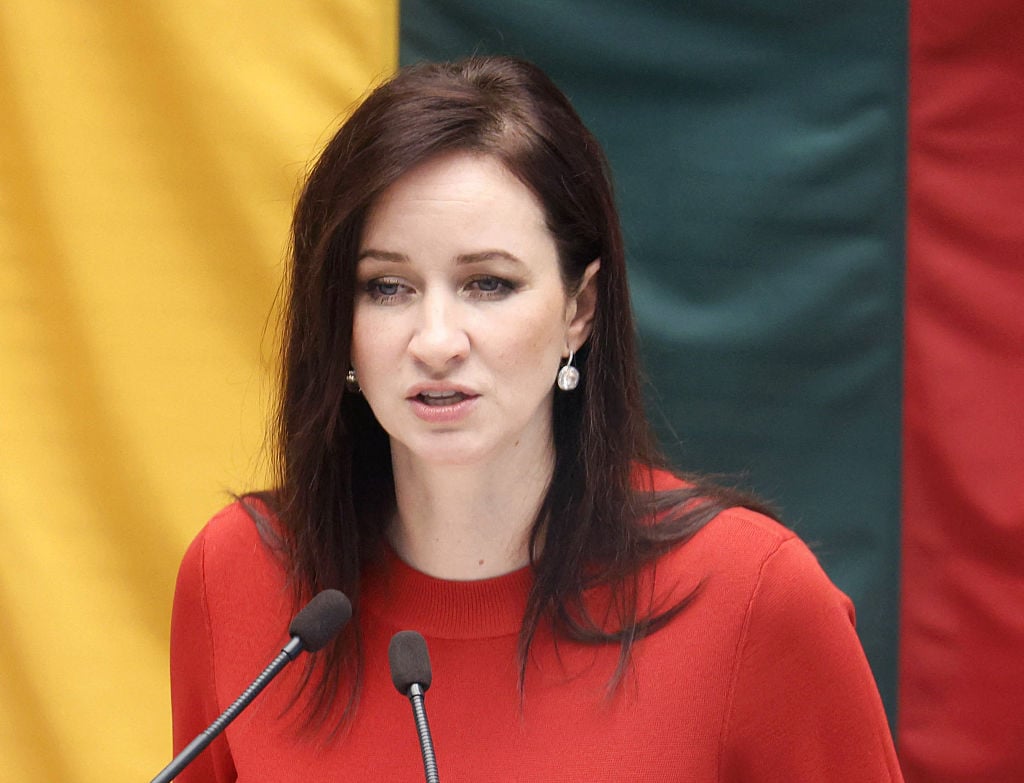 Neue-litauische-Regierung-vereidigt-Koalition-will-massiv-in-Verteidigung-investieren