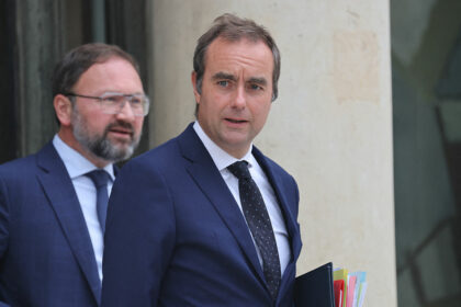 Frankreichs Premier muss sich Misstrauensanträgen stellen