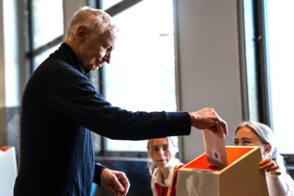 Norweger wählen neues Parlament – enges Rennen erwartet