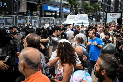 Türkei: Polizei setzt Tränengas vor Zentrale der Opposition in Istanbul ein