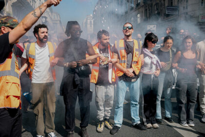 Frankreich erlebt neue Protestwelle: Hunderttausende gegen Sparpläne
