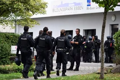 Messerangriff auf Lehrerin: 17-Jähriger plante „Märtyrer-Tod“