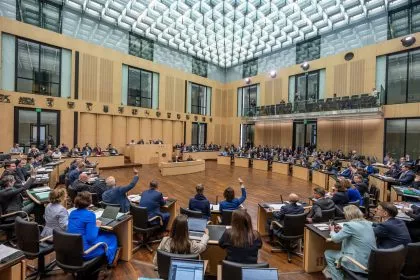 Sondervermögen: Bundesrat beschließt Regelungen für 100-Milliarden-Paket für Länder