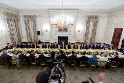 Trump-Besuch: US-Tech-Riesen sagen Milliardeninvestitionen in britische KI-Branche zu