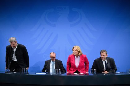 Merz will zu Gipfeltreffen mit Stahlindustrie einladen