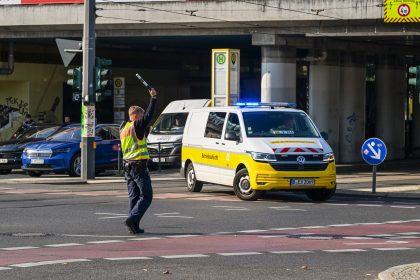 Berlin ohne Strom: Hochspannungsmasten brennen – Polizei prüft politischen Anschlag