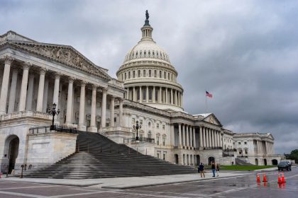 „Shutdown“-Streit: Trump trifft sich mit Demokraten