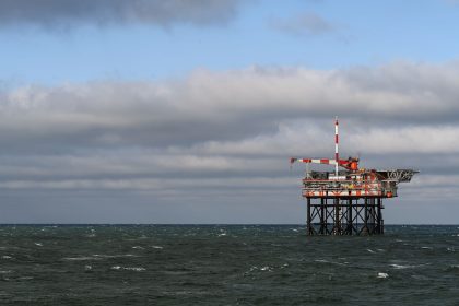 Erdgasbohrungen vor Borkum dürfen sofort beginnen