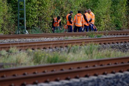 Staatsschutz ermittelt: Kabelbeschädigungen an Bahnstrecken