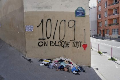 Frankreich: 80.000 Polizeikräfte für bevorstehende Proteste gegen Sparpläne mobilisiert