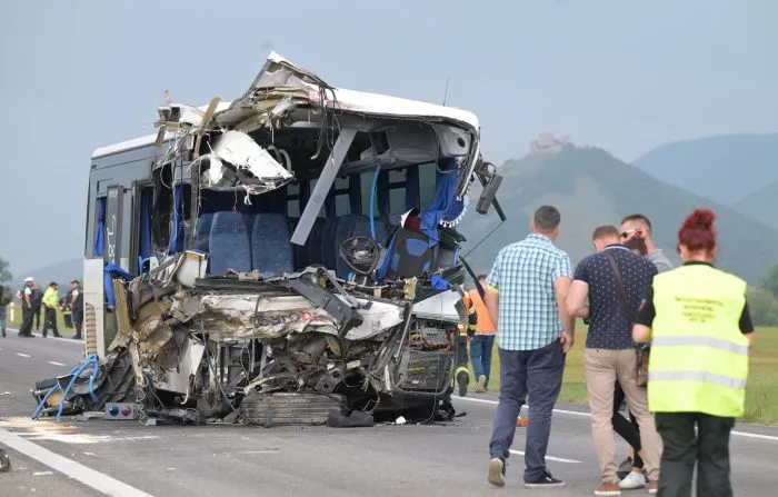 28 Menschen sind bei dem Unfall verletzt worden.