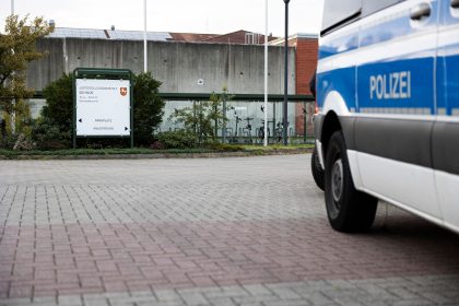 Drogen in Gefängnis in Baden-Württemberg: Ermittlungen gegen JVA-Mitarbeiter