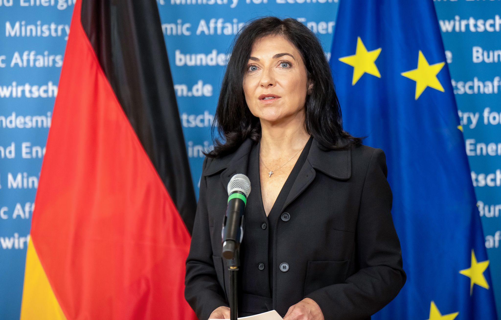 Kiew-Ministerin-Reiche-muss-bei-Luftangriffen-in-den-Bunker