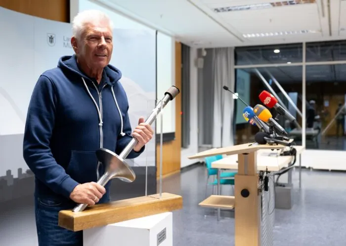 Münchens Oberbürgermeister Dieter Reiter macht Druck für eine schnellere Kür des deutschen Olympia-Bewerbers.