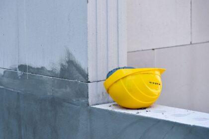 Zoll-Razzia deckt millionenschwere Schwarzarbeit im Baugewerbe auf