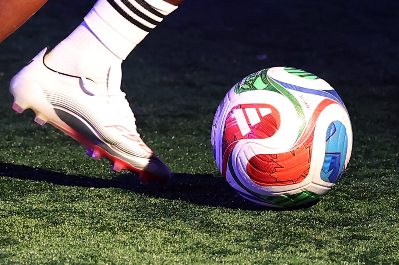FIFA-stellt-neuen-Ball-f-r-die-WM-vor