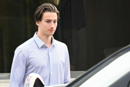 Nach vier Monaten Haft im Iran: Deutsch-Franzose in Paris gelandet