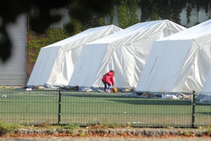 Zahl der Abschiebungen in den ersten drei Quartalen auf über 17.600 gestiegen