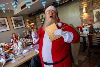 Die Ho-Ho-Hochschule: Hier werden Weihnachtsmänner gemacht