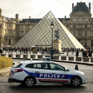 Details zum Louvre-Diebstahl: DNA-Spuren – zwei Verdächtige festgenommen