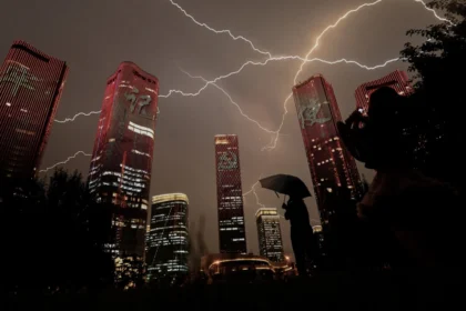 Vorbereitung auf den Zerfall des kommunistischen Chinas