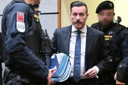 Österreich: Zwei Jahre Haft für Investor Benko