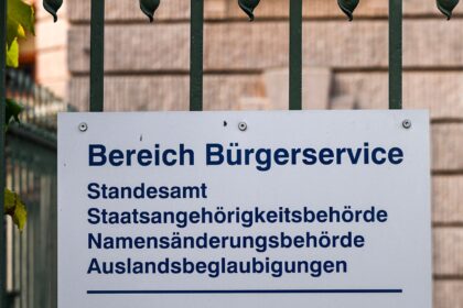 Mehr als 22.000 Menschen haben ihren Geschlechtseintrag geändert