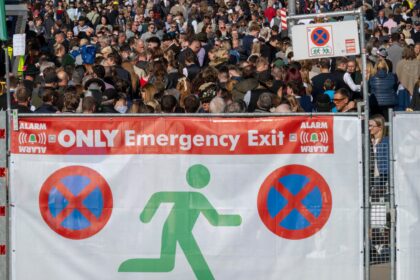 Überfüllung des Festgeländes: Zugänge zum Münchner Oktoberfest geschlossen