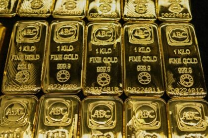Gold nimmt Rekordjagd wieder auf – Zollstreit im Fokus