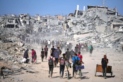 Diese 20 Israelis könnten noch Leben – Waffenstillstand in Gaza scheint zu halten