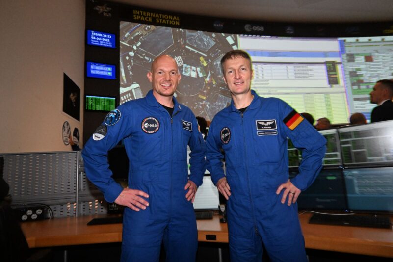 Die deutschen Astronauten Alexander Gerst (l) und Matthias Maurer waren bereits auf der ISS. (Archivbild)