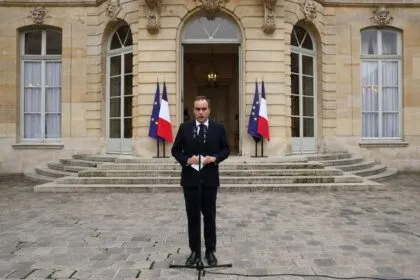 Frankreichs Regierung kämpft um Sparhaushalt: 30 Milliarden Euro Einsparungen geplant