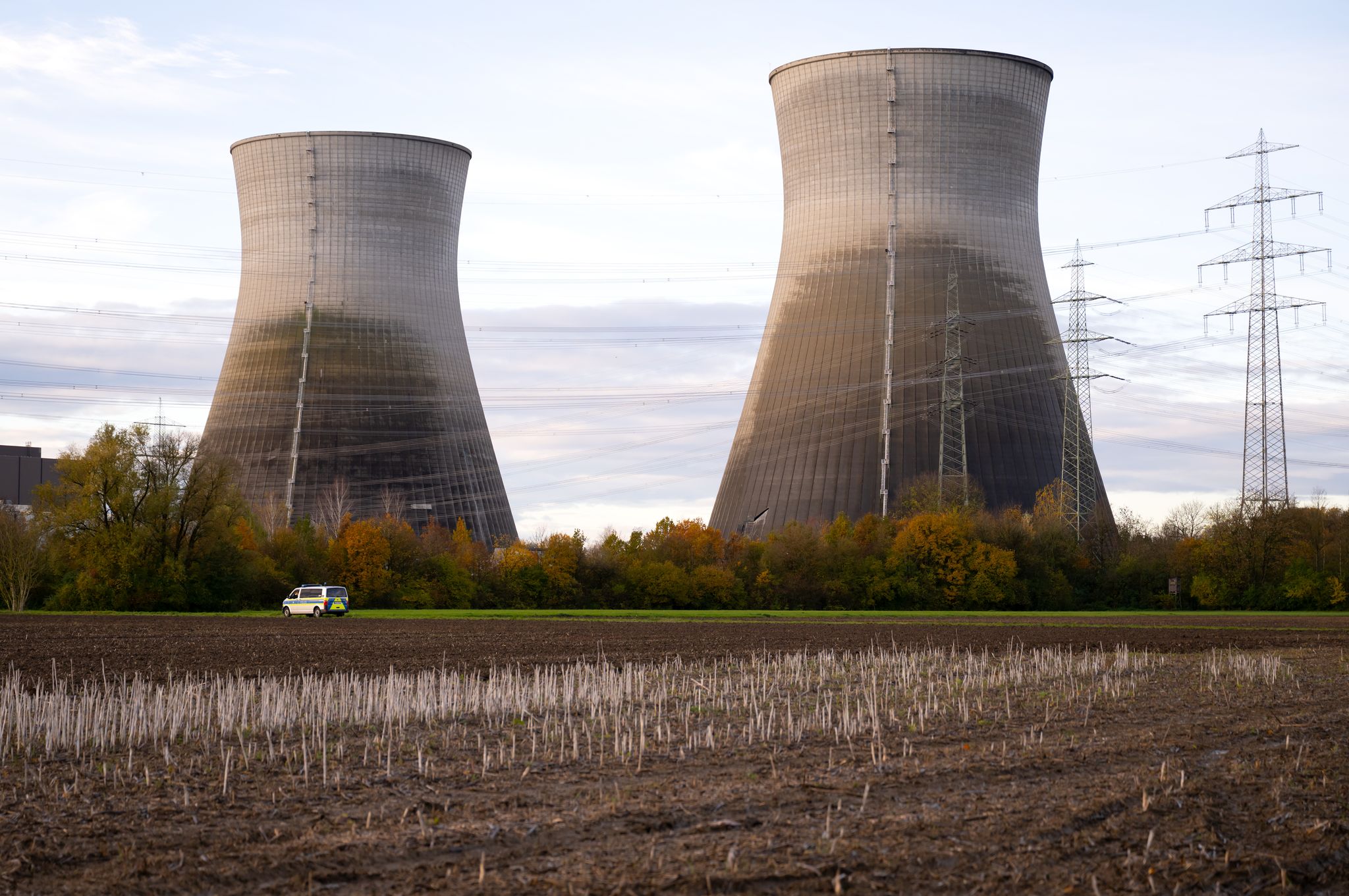 K-hlt-rme-von-Kernkraftwerk-Gundremmingen-gesprengt