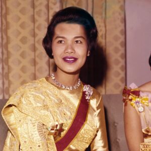„Asiens Jackie Kennedy“: Thailands ehemalige „schönste Königin“ ist tot