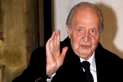 Spaniens Regierungschef äußert sich kritisch zu Memoiren von Ex-König Juan Carlos