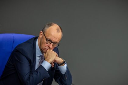 Merz verteidigt Stadtbild-Satz – Debatte über Migration und Sicherheit spitzt sich zu