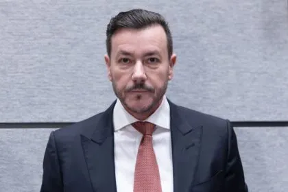 Benko vor Gericht: Ex-Milliardär bekennt sich nicht schuldig