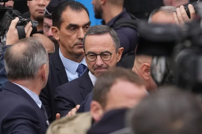 Der mit der Zusammensetzung der neuen Regierung unzufriedene Chef der Konservativen, Bruno Retailleau, hatte den Rücktritt von Frankreichs Premier provoziert (Archivbild).