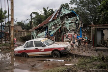 Unwetter in Mexiko: 260 Orte von Außenwelt abgeschnitten
