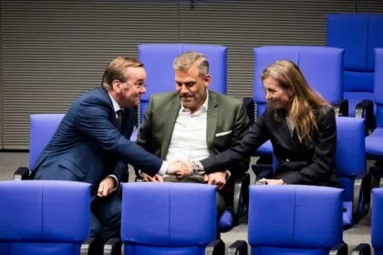 Wehrdienst: Freiwillig solange sich genug melden - über Verpflichtungen entscheidet der Bundestag