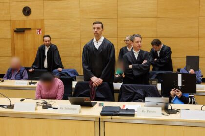 Schleuserprozess: Zehn Angeklagte vor Landgericht Bielefeld
