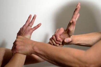 Gewalt gegen Frauen nimmt zu: Hubig kündigt Reformen an