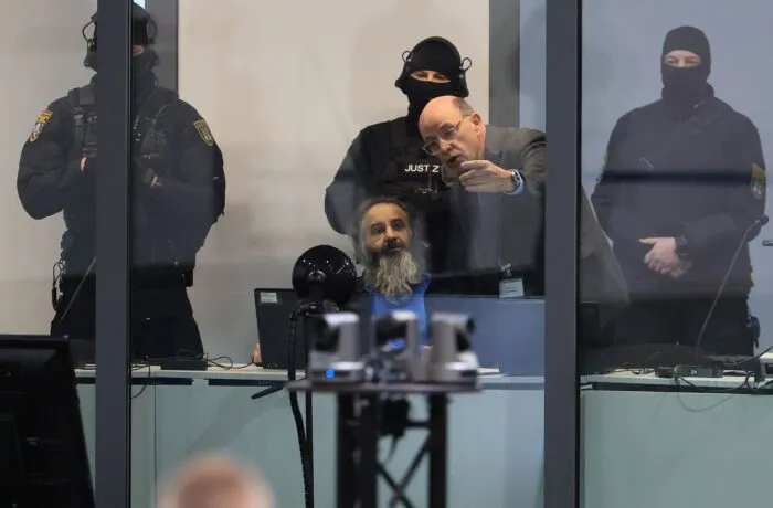 Der Attentäter vom Magdeburger Weihnachtsmarkt kurz vor dem Prozessbeginn.