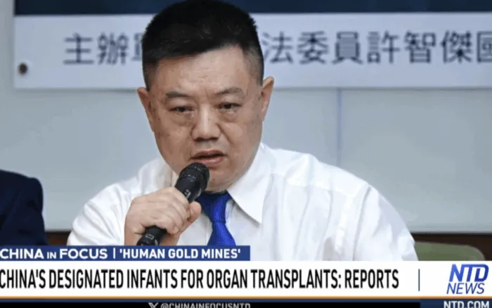 Dr. Zheng Zhi, ein aus China geflohener ehemaliger Militärarzt und bereits 1994 Zeuge eines Organraubverbrechens. Foto: NTD/Screenshot