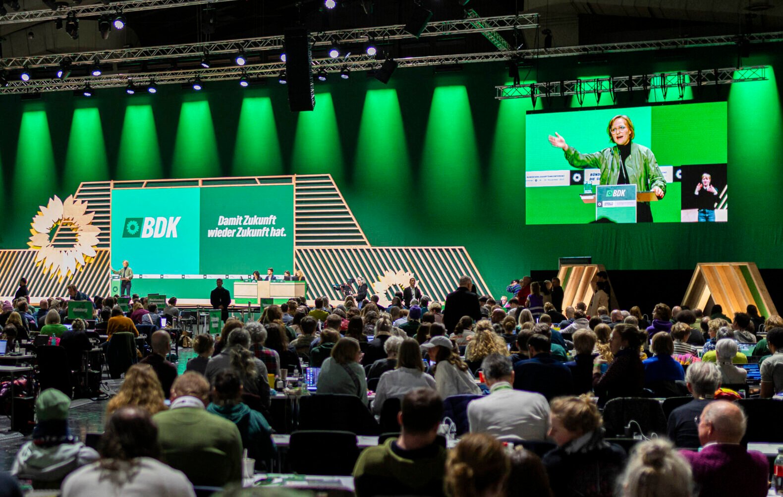 Gr-ne-setzen-Parteitag-fort-Wirtschaftsfragen-Steuern-Digitalpolitik