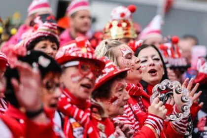 Karneval 2025: Mehr Zivilpolizisten sollen Messerattacken verhindern